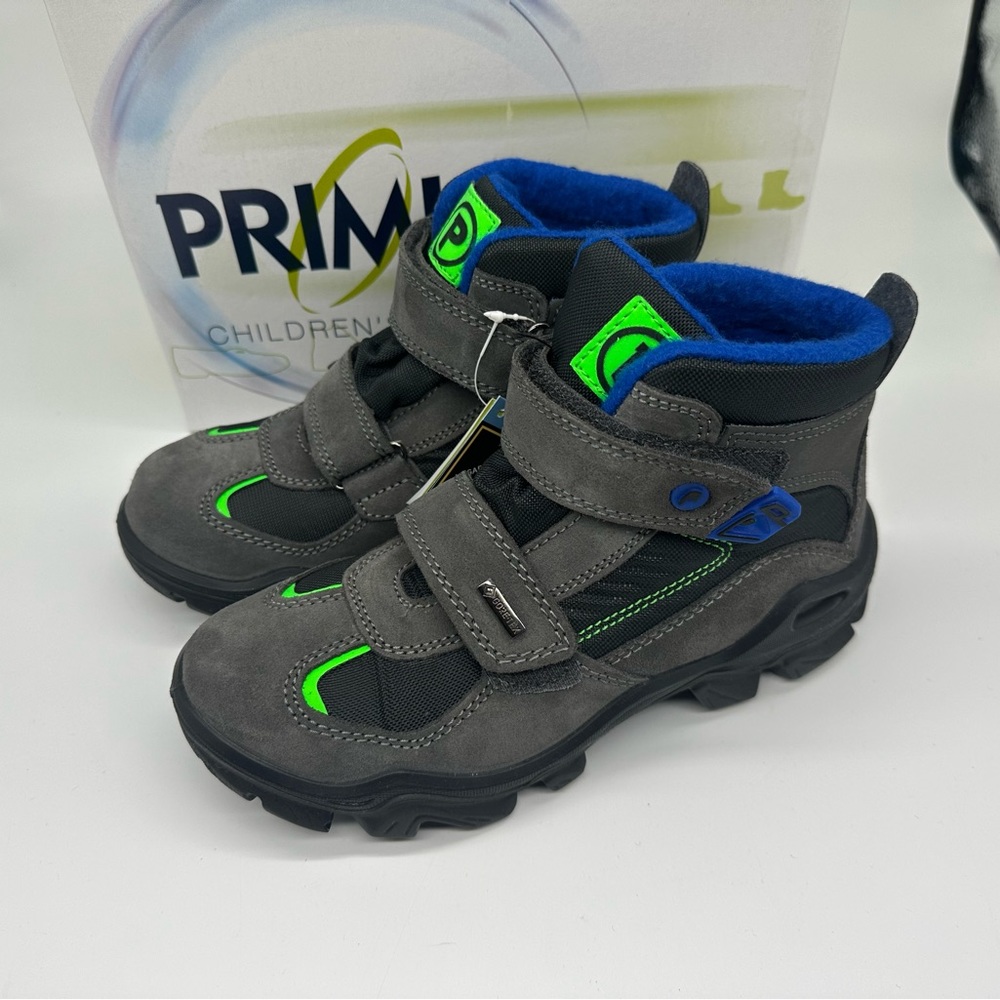 Primigi boys winter boots EU34=US 2.5